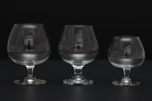 Glassware - Wine Glass Curve 10 oz – Affordable & Luxury Event Rentals